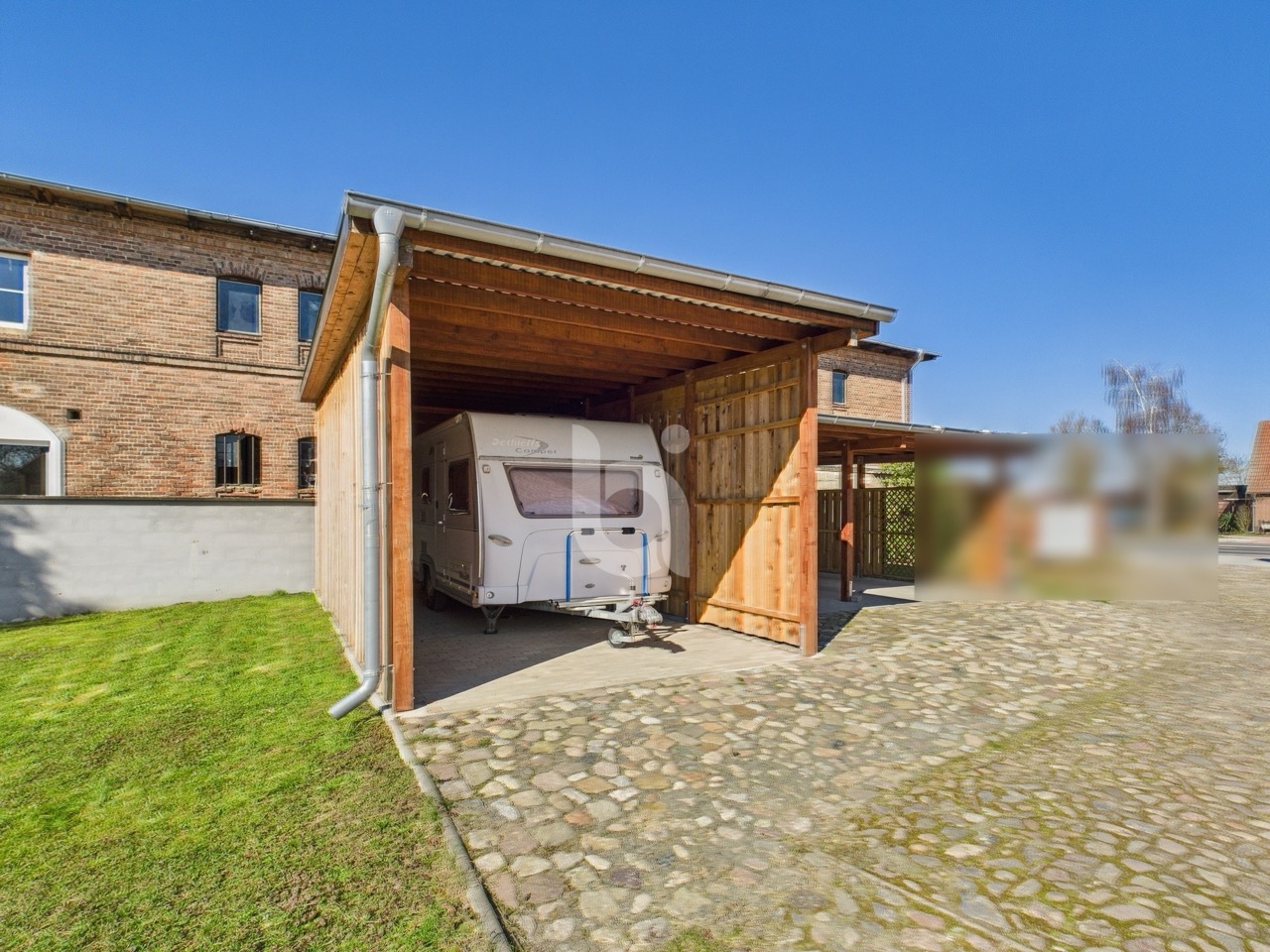 Außenbereich Carport 3)