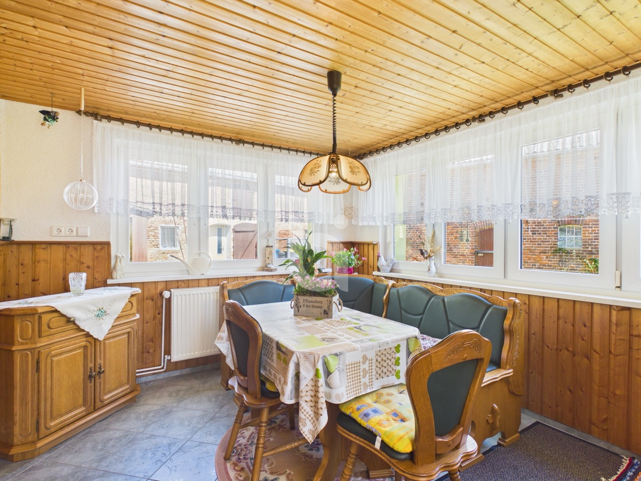 Veranda mit Esssalon