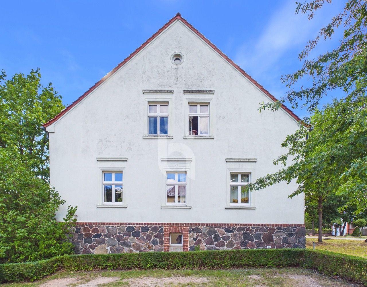 MFH im Bauernhausgewandt - Giebel